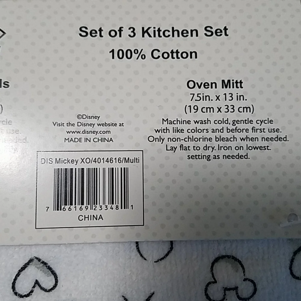 Disney Mickey Mouse Hugs&Kisses 3 Piece Kitchen Oven Mitt Set